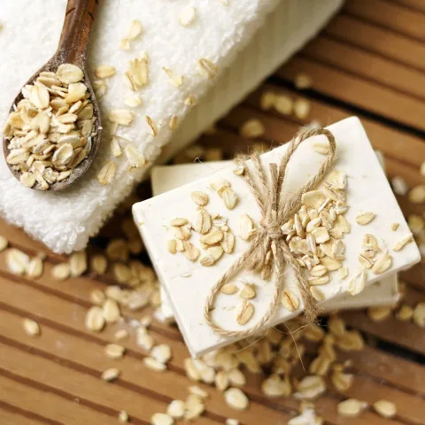 Jabón de avena y miel, de la tienda de muestra Bruma